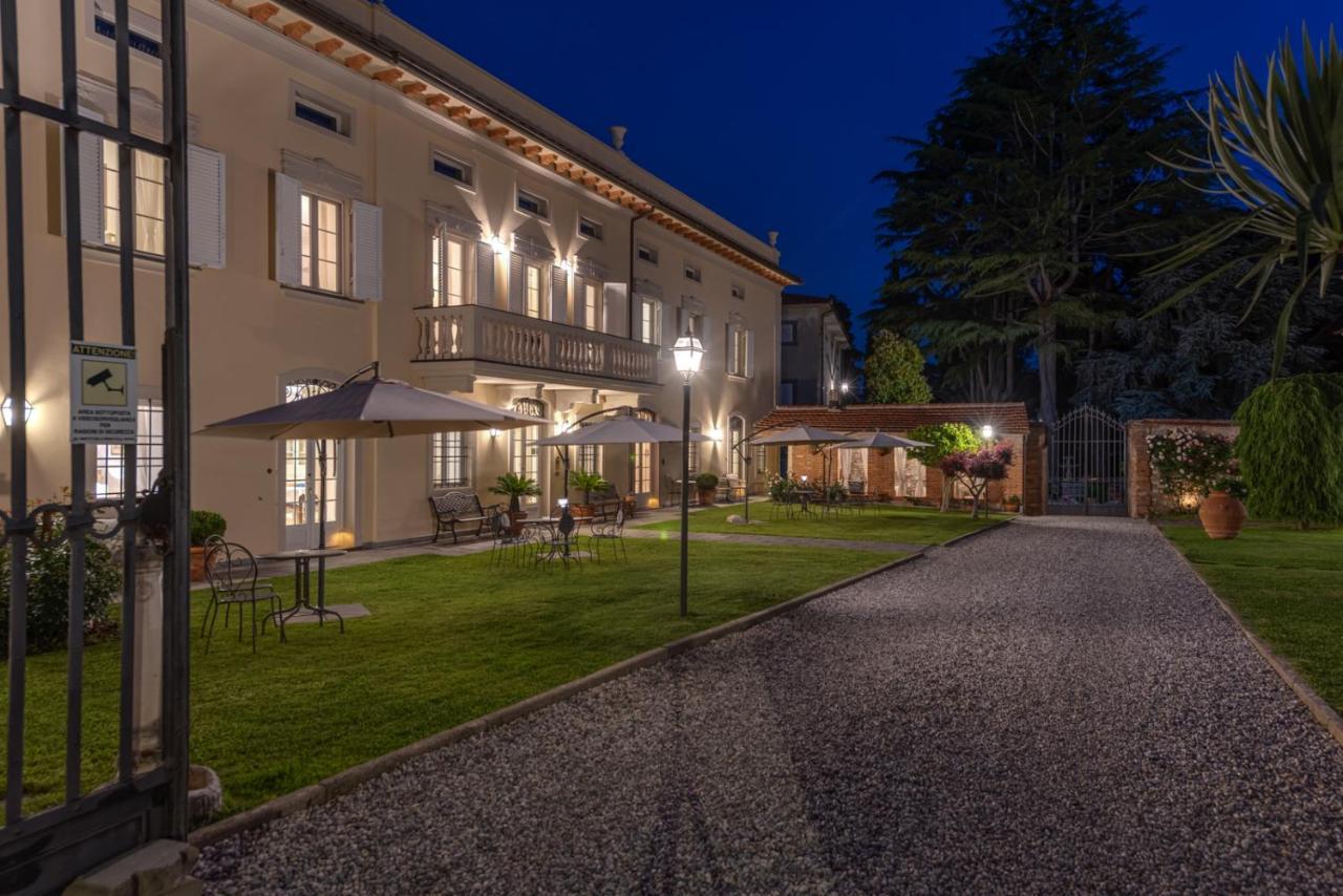 Villa Del Papa ลุคคา ภายนอก รูปภาพ